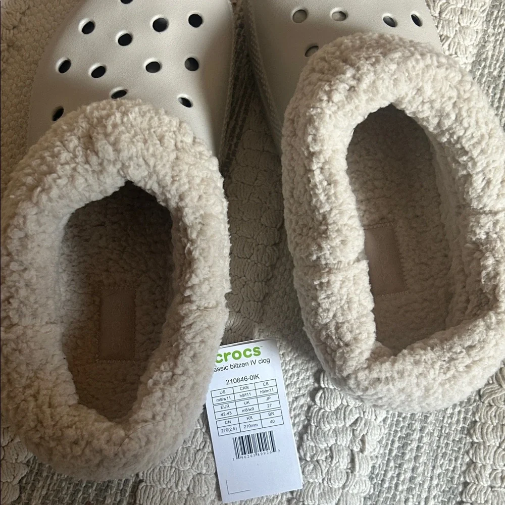 CROCS Cream Fuzzy Lined Clogs - Picture 3 of 5